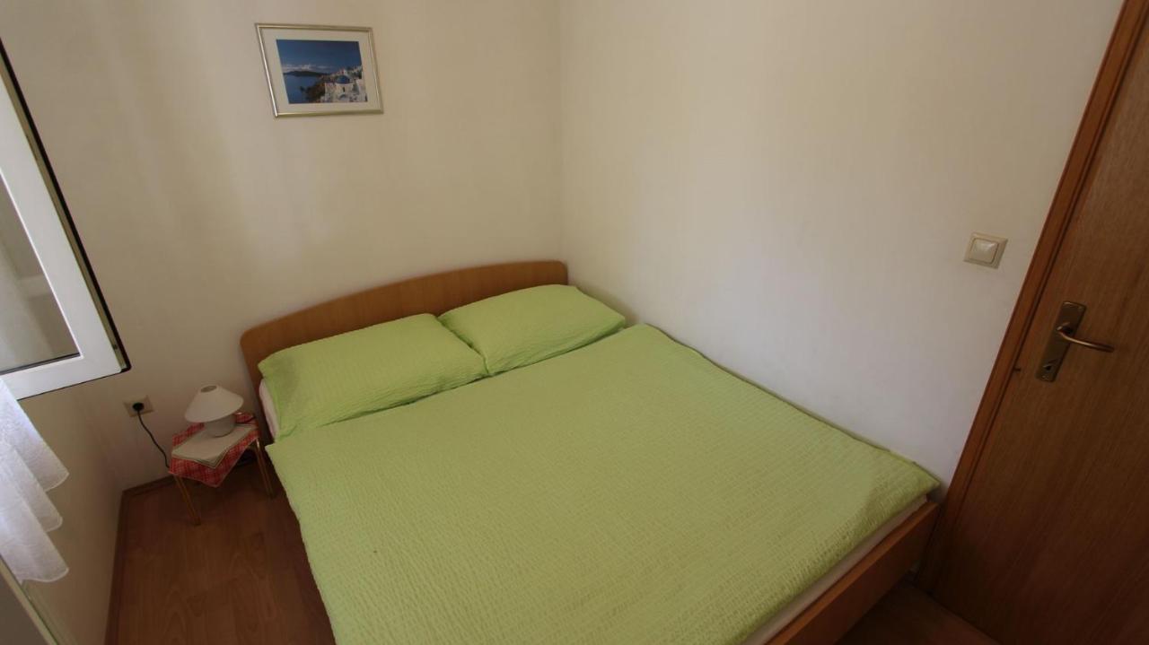 Apartments Serbecic Малинска Экстерьер фото
